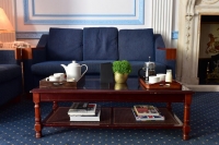  Vacation Hub International | Columbia Hotel London Lobby