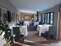  Vacation Hub International | Ferns Country Lodge Lobby
