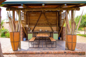  Vacation Hub International | Destiny Inn Lodge Lobby