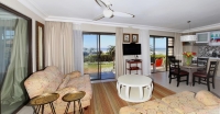  Vacation Hub International | On the Beach Jeffreys Bay Lobby