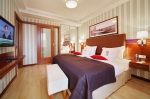  Vacation Hub International | Solo Sokos Hotel Palace Bridge Lobby
