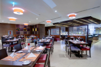  Vacation Hub International | Crowne Plaza Madinah Lobby