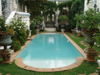  Vacation Hub International | Illyria House Lobby