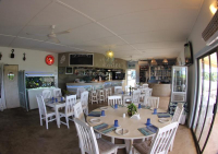  Vacation Hub International | Reef Resort Lobby