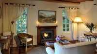  Vacation Hub International | Little Willow Brooke Lobby