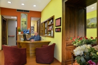  Vacation Hub International | Rome Garden Hotel Lobby
