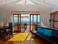  Vacation Hub International | Aquamarine Guest House Lobby