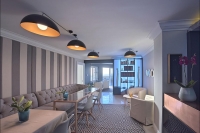  Vacation Hub International | Chocolate Box Lobby