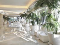  Vacation Hub International | Grand Beach Hotel Lobby