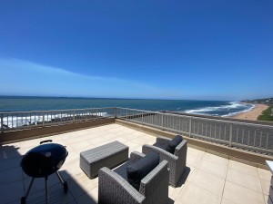  Vacation Hub International | Camarque 11 3b2b Lobby