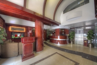  Vacation Hub International | Hyde Park Hotel Lobby