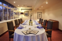  Vacation Hub International | Mercure London Staines upon Thames Hotel Lobby