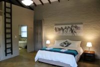  Vacation Hub International | Ibisway Guesthouse Lobby
