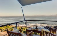  Vacation Hub International | Whalesong Lodge Lobby