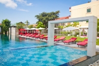  Vacation Hub International | OC Boutique Hotel Lobby