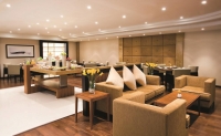  Vacation Hub International | Avani Deira Dubai Hotel Lobby