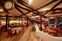  Vacation Hub International | Sunset Marina Resort & Yacht Club Lobby