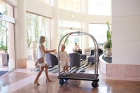  Vacation Hub International | Crowne Plaza Surfers Paradise Lobby