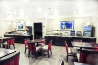  Vacation Hub International | Comfort Inn & Suites Love Field-Dallas Market Center Lobby