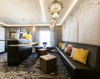  Vacation Hub International | Lancaster Hotel Lobby