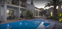  Vacation Hub International | Ocean Bay Guesthouse Lobby