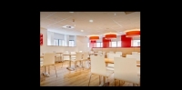  Vacation Hub International | Travelodge Cardiff Queen Street Lobby