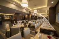  Vacation Hub International | Ramada Resort Lara Lobby