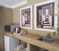  Vacation Hub International | Chateau Vue Guest House Lobby