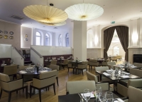  Vacation Hub International | Thistle Holborn - The Kingsley Lobby