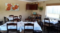  Vacation Hub International | Parrot Peek Inn Lobby