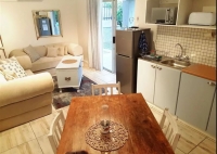  Vacation Hub International | Karoorus Lobby