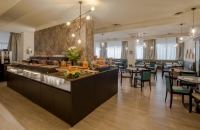  Vacation Hub International | Best Western Plus CHC Florence Lobby