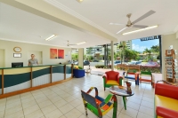  Vacation Hub International | Cairns Queenslander Hotel & Apartments Lobby