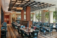  Vacation Hub International | Hilton University of Houston Lobby