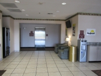  Vacation Hub International | Days Inn by Wyndham Jefferson City Lobby
