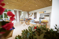  Vacation Hub International | Mountain Shadows Guest House Lobby