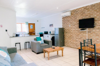  Vacation Hub International | Carisford Lodge Lobby