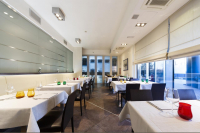  Vacation Hub International | Courtyard by Marriott Venice Airport Lobby