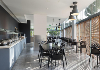  Vacation Hub International | Pacific Hotel Brisbane Lobby