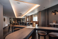  Vacation Hub International | Ten Hill Place Hotel Lobby