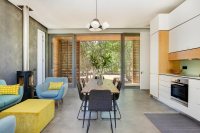  Vacation Hub International | Glasenapp House Lobby