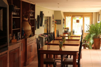  Vacation Hub International | Birdsong Guesthouse Lobby