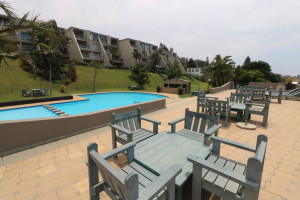  Vacation Hub International | Surfside C302 3b2b Lobby