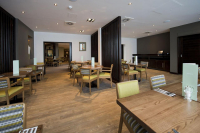  Vacation Hub International | Premier Inn London Heathrow Airport Terminal 4 hotel Lobby