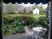  Vacation Hub International | Bellingham Homestead Lobby