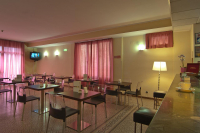  Vacation Hub International | Diva Hotel Lobby