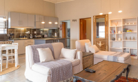  Vacation Hub International | Desert Rendezvous Lobby