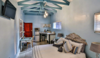  Vacation Hub International | Minerva Studio Lobby