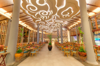  Vacation Hub International | Diamond Cliff Resort & Spa Lobby