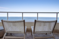  Vacation Hub International | The Oysters Apartment Lobby